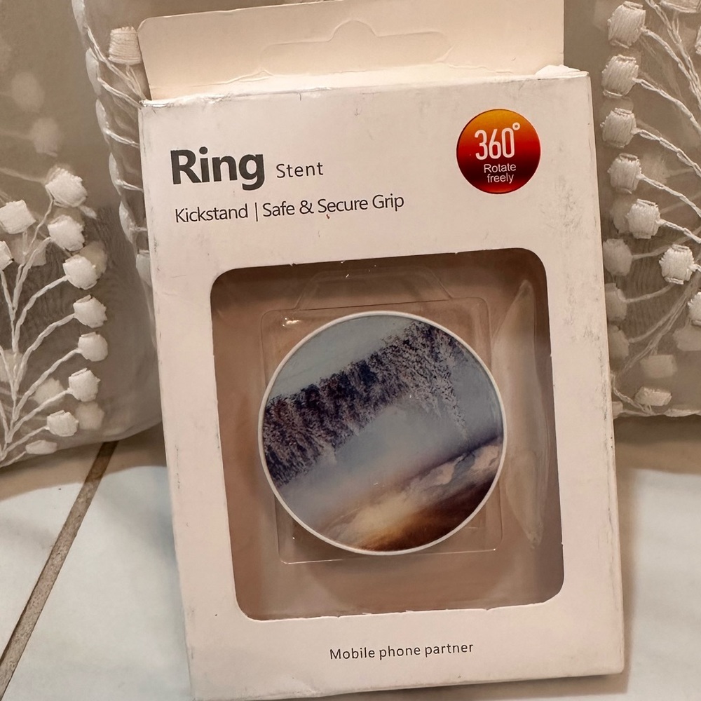 3D snow image pop socket for phones